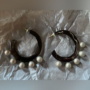 Alexis Bittar Liquid Gunmetal 2” Hoop Earrings w/Gray Pearls